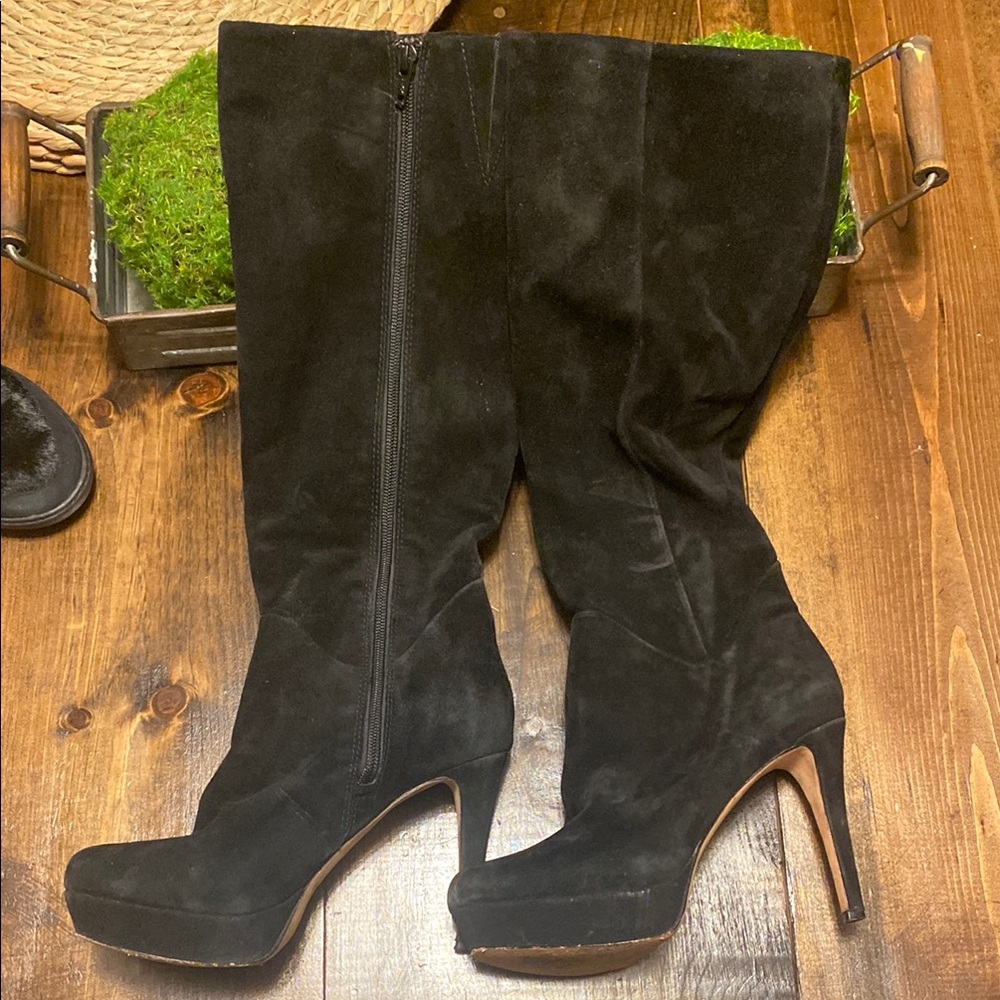 Antonia Melani Black Suede Knee-High Boots size 6